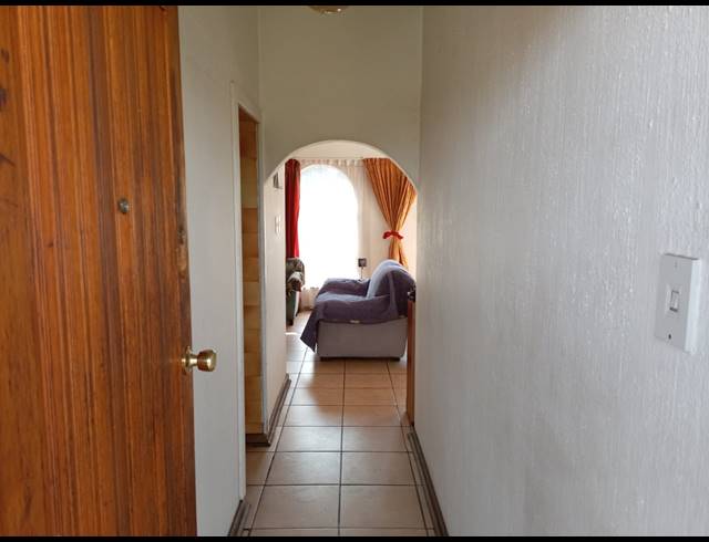 2 BEDROOM TOWNHOUSE FOR SALE IN ALBEMARLE